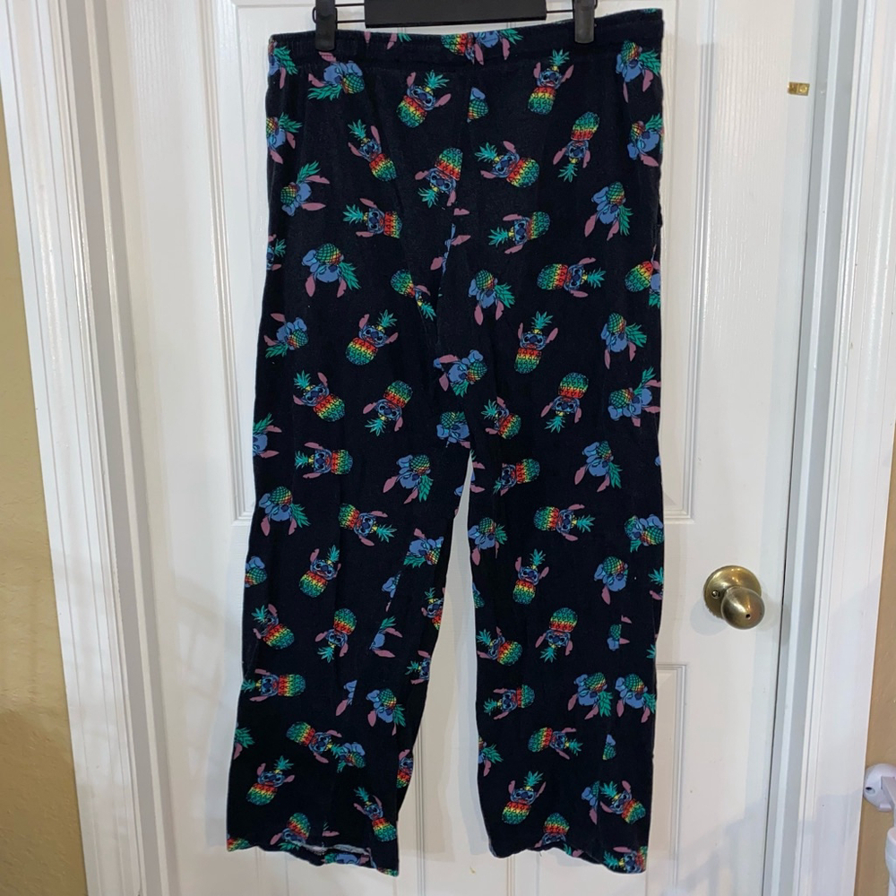 Disney Stitch Pajama Pants Medium Black with Stitch and Pineapples - Picture 4 of 4